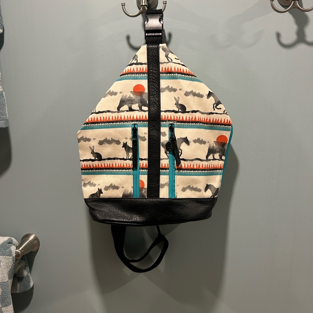 PISTIL easy carry crossbody sling bag